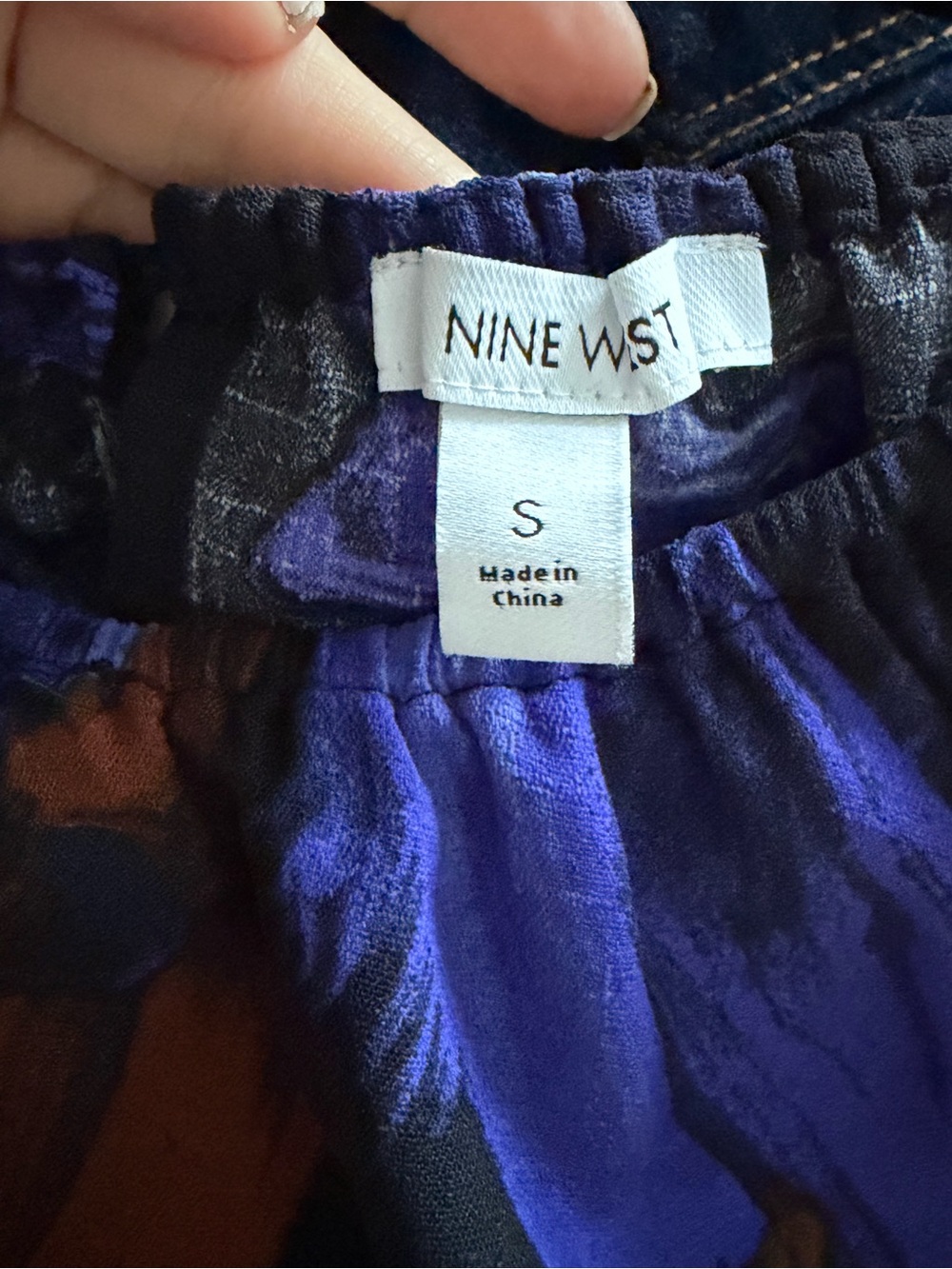Nine West Abstract Marble Print Cinched Waist Blouse Top Size Small NWT Side Tie - Picture 5 of 7